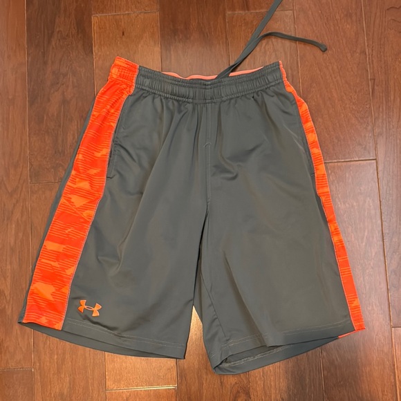 Under Armour Men's Gray and Orange Athletic Shorts small basketball summer sport - Picture 1 of 4
